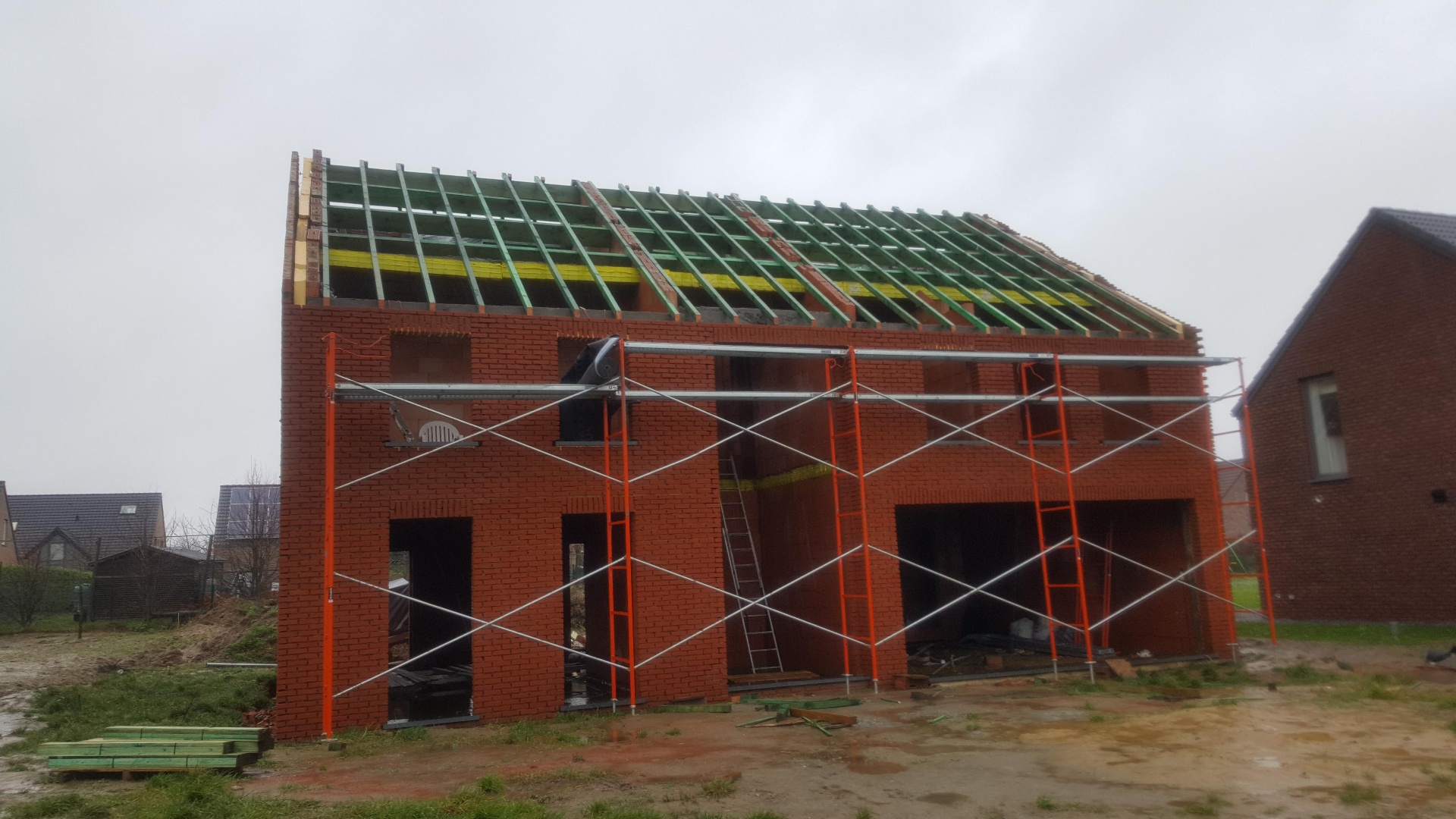 Rénovation de toiture à Tubize par Dila Bati — Isolation sous chevrons en panneaux rigides